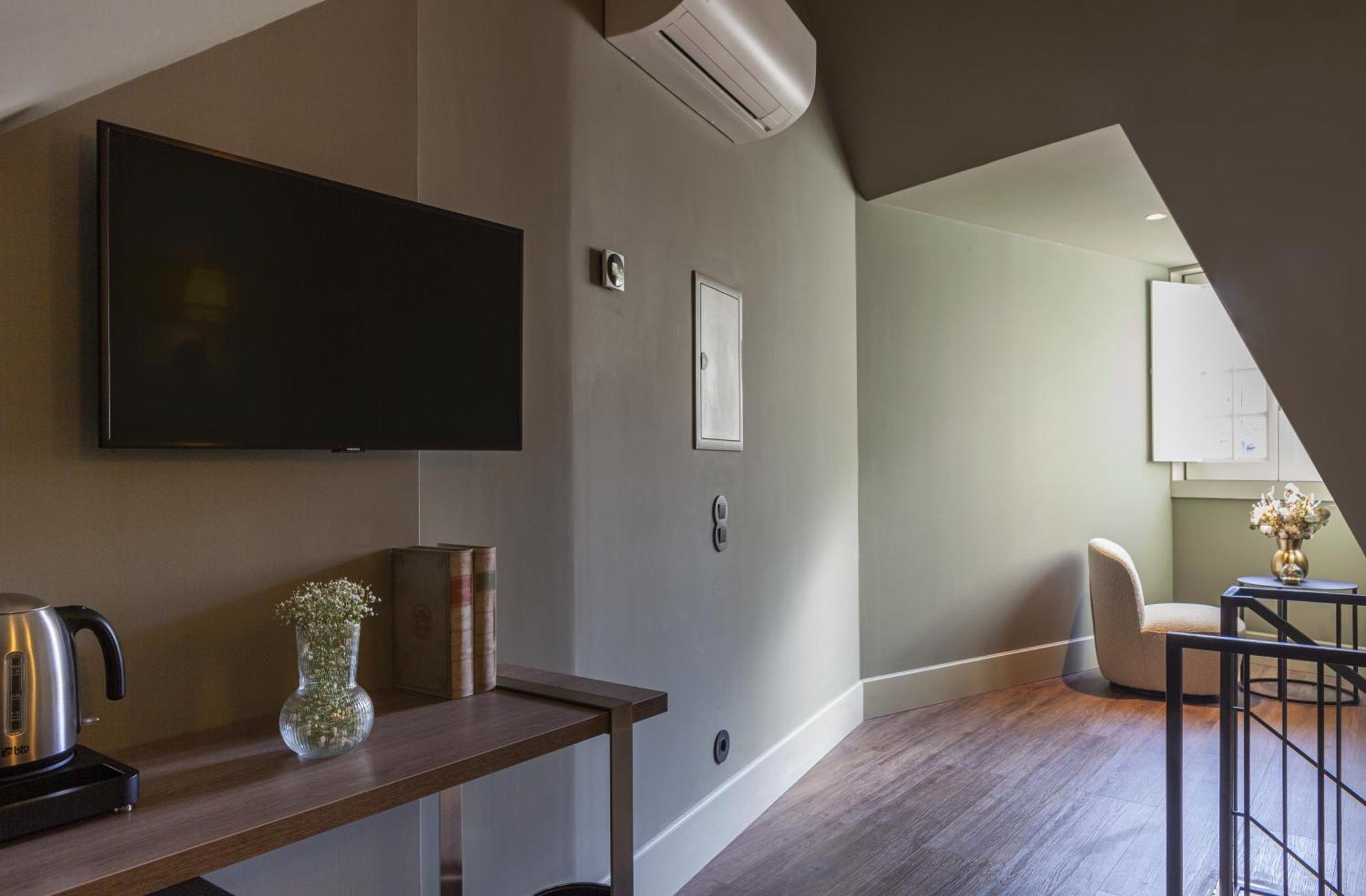 Timbre Virtudes Hotel Порто Екстериор снимка A room at the hotel
