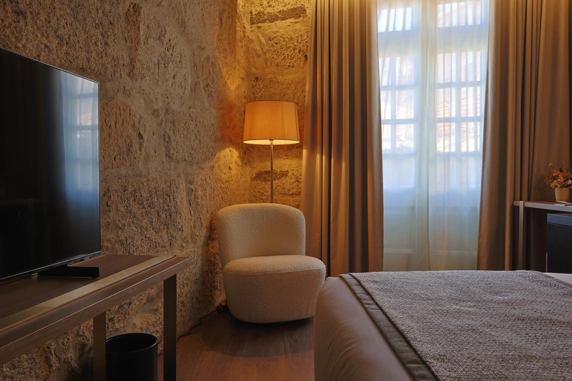 Timbre Virtudes Hotel Порто Екстериор снимка A room at the hotel