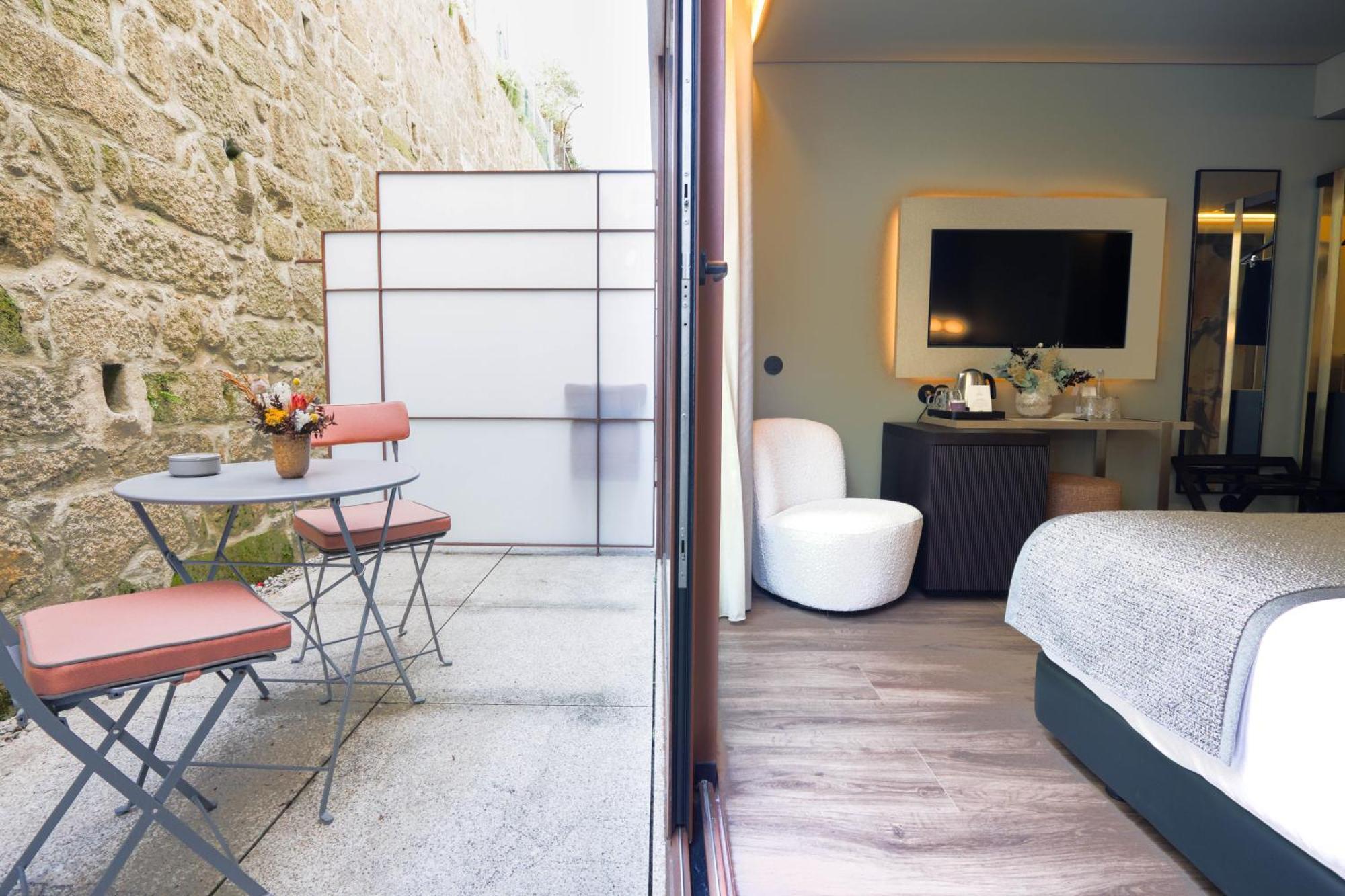 Timbre Virtudes Hotel Порто Екстериор снимка A room at the hotel